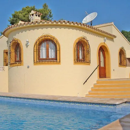Luisa Costa Villa