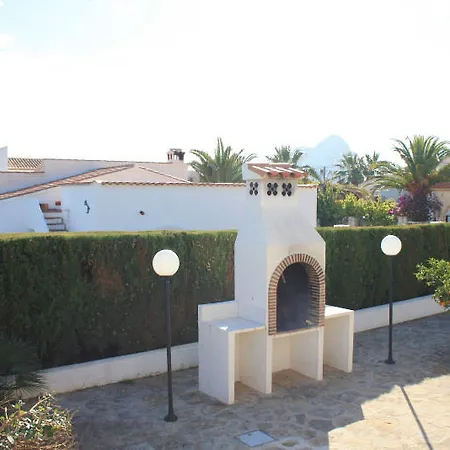 Villa Luisa Costa *
