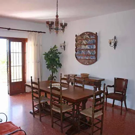 Luisa Costa Villa